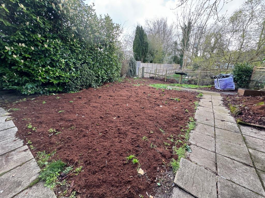 Lot: 107 - PERIOD PROPERTY FOR IMPROVEMENT - Garden